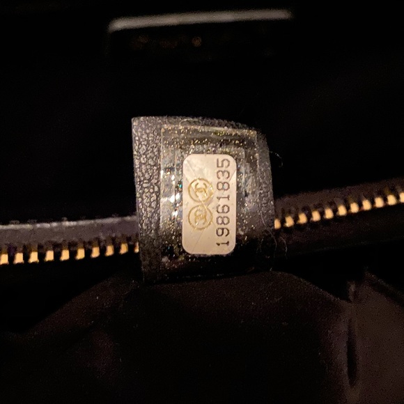 CHANEL GST- BRAND NEW - Picture 13 of 14